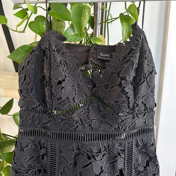 Bardot Black Lace Dress - Picture 7 of 7